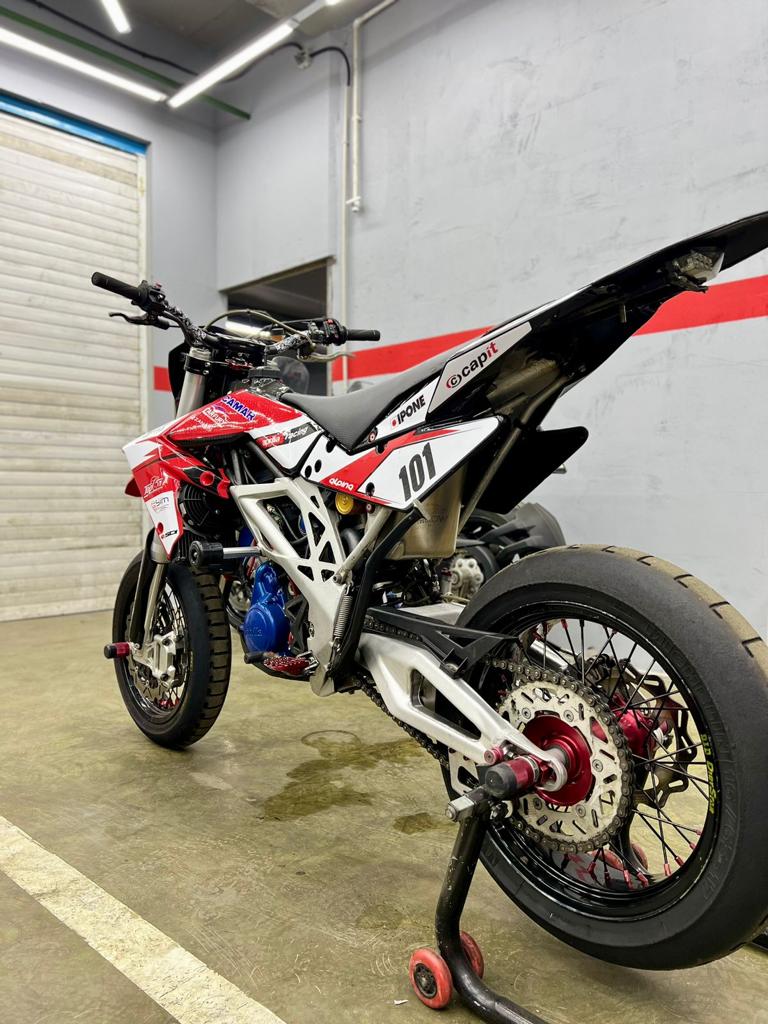APRILIA SXV RXV 450 550 ENDURO MX SUPERMOTO Graphics Template Vector
